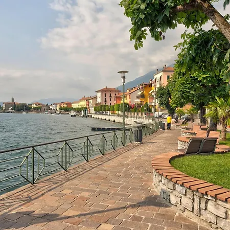 Wonderful Flat With Swimming Pool Lift And Garden * Gravedona