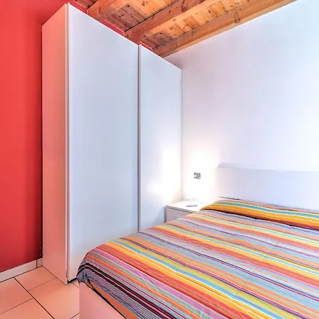 Wonderful Flat With Swimming Pool Lift And Garden * Gravedona