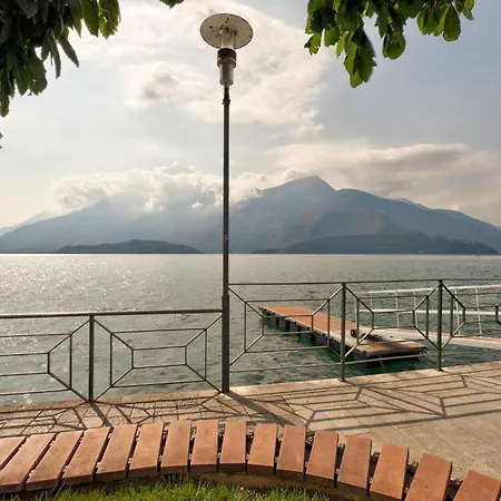 Wonderful Flat With Swimming Pool Lift And Garden Apartment *