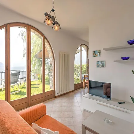 Lägenhet Belvilla By Oyo Casa Archi Tre