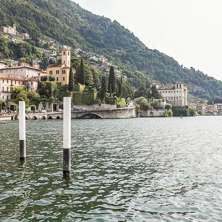 Lägenhet Belvilla By Oyo Casa Archi Tre *