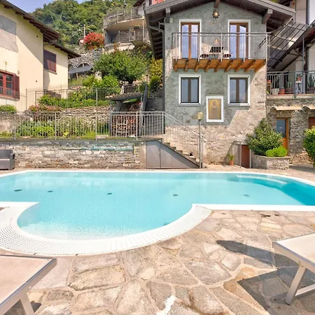 Lägenhet Belvilla By Oyo Casa Archi Tre *