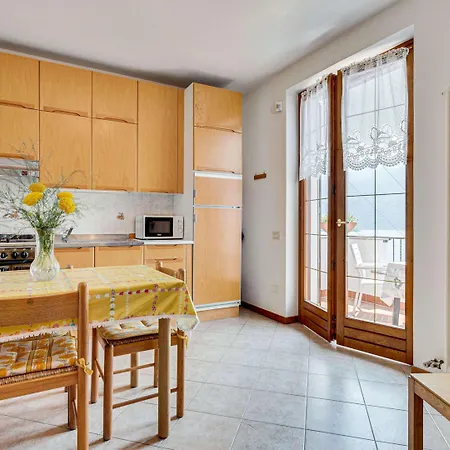 Lägenhet Belvilla By Oyo Casa Archi Tre